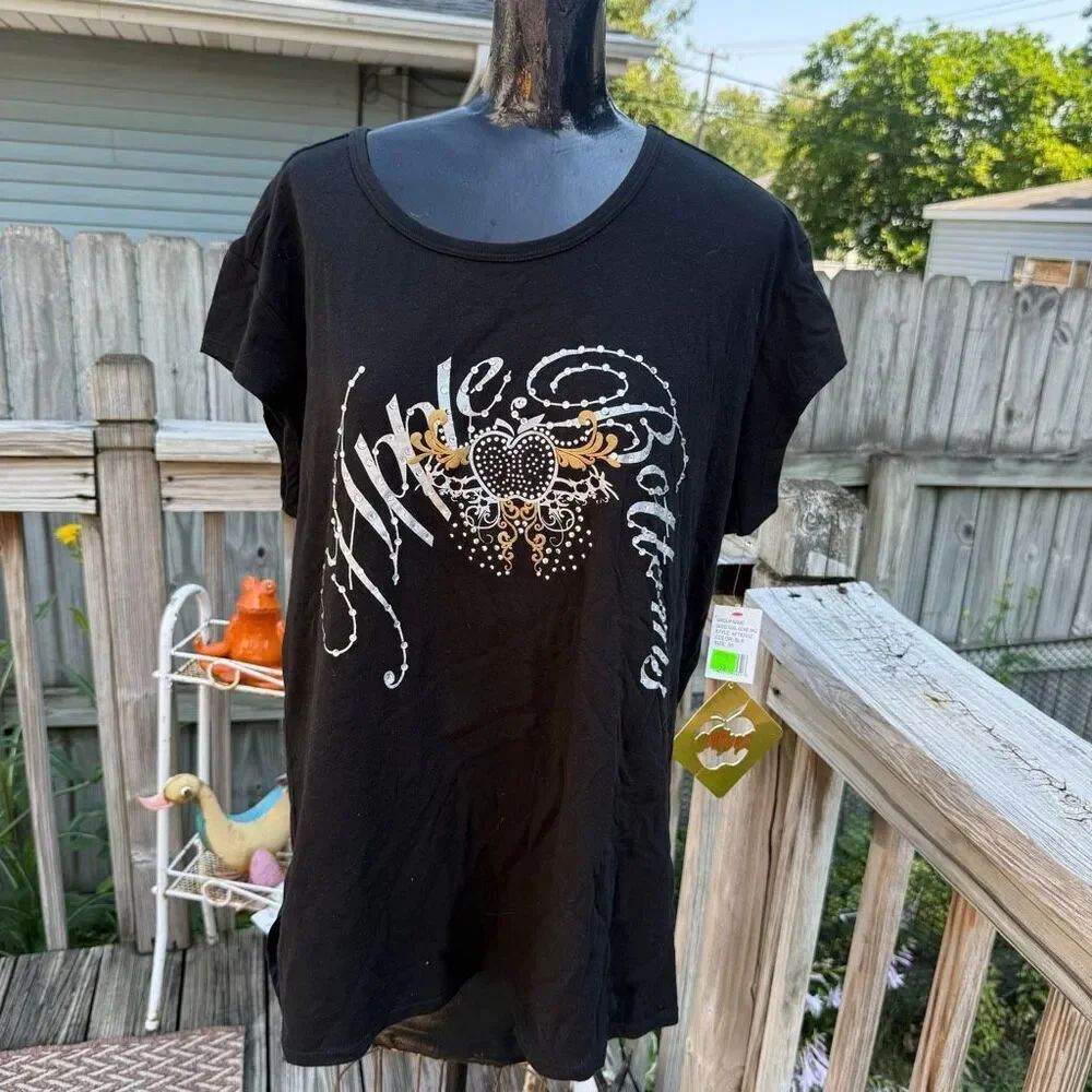 NWT Apple Bottoms Graphic Rhinestone T-Shirt 3X Y2K
